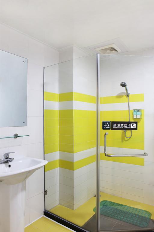 7Days Inn Guangzhou Jiaokou Subway Station 2Nd Exteriér fotografie